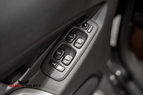 Volvo XC90 25 of 30