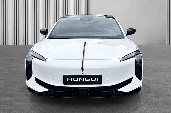 Nydelig eksemplar av Hongqi EH7 Exclusive i fargen Glacier White