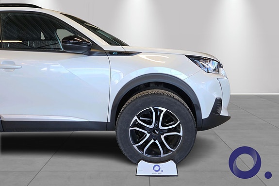 Peugeot e-2008 9 of 28