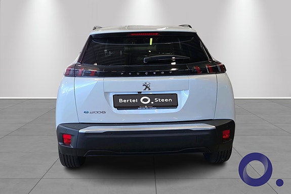 Peugeot e-2008 4 of 28