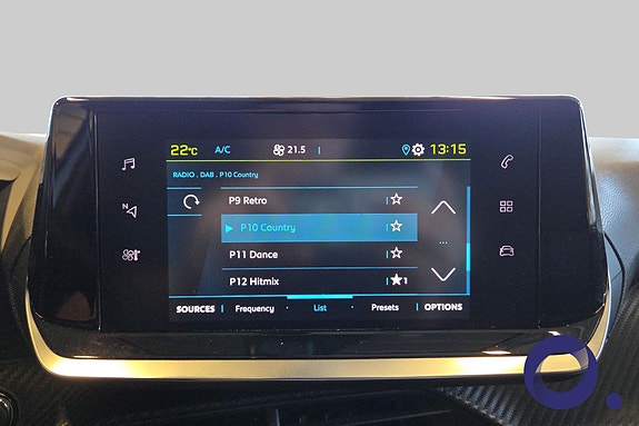 Peugeot e-2008 17 of 28