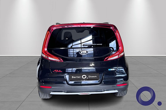 Kia e-Soul 4 of 5