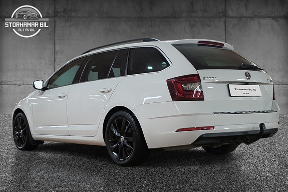 Skoda Octavia 4 of 5