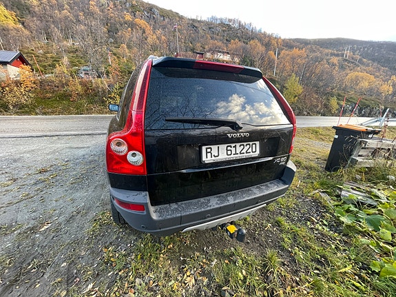 Volvo XC90 4 of 9
