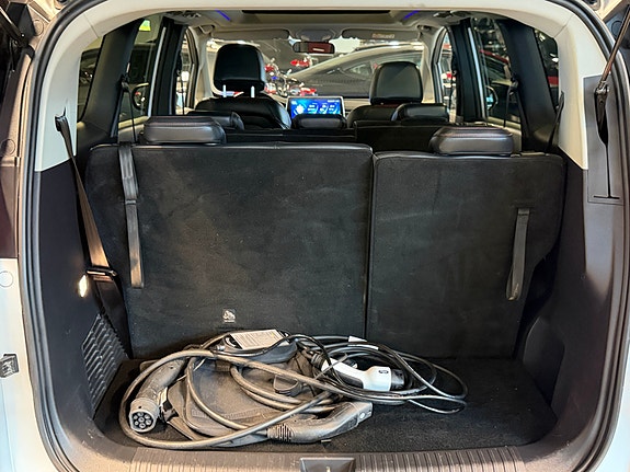 Maxus Euniq 5 9 of 20