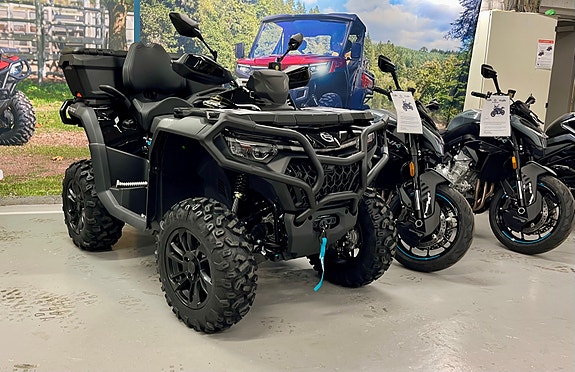 CFMOTO CFORCE 850 Black Edition