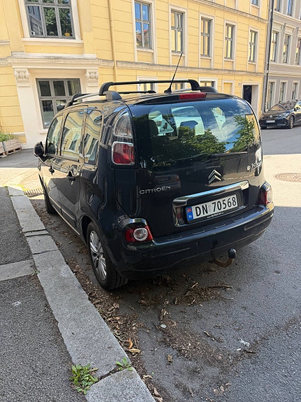 Citroen C3 Picasso 2 of 5