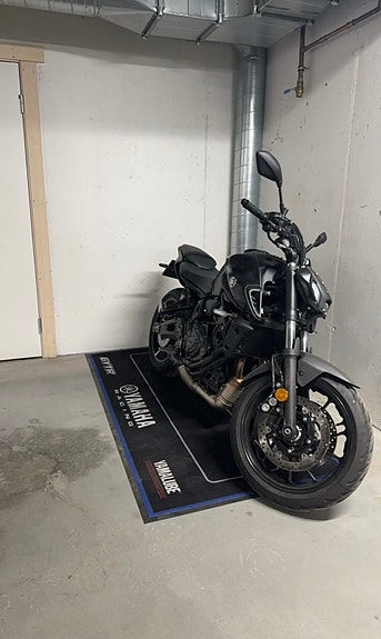 Yamaha MT-07 2 of 12