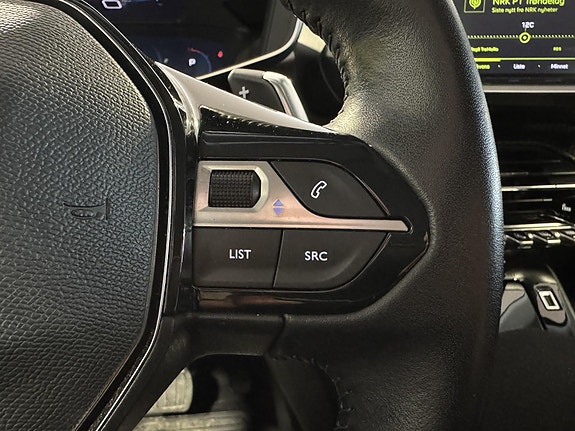 Peugeot 2008 25 of 30
