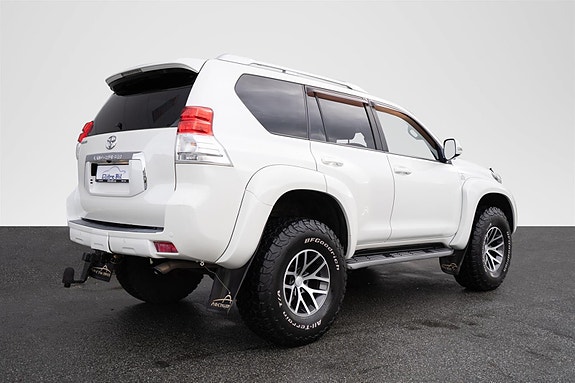 Toyota Land Cruiser 9 of 30