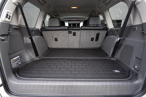 Toyota Land Cruiser 24 of 30