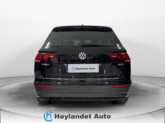 Volkswagen Tiguan 4 of 5