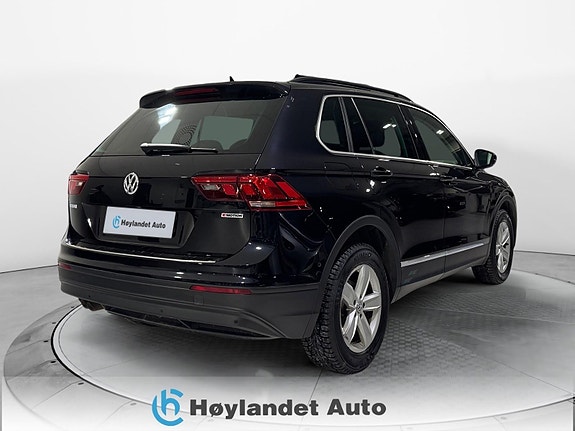 Volkswagen Tiguan 5 of 5