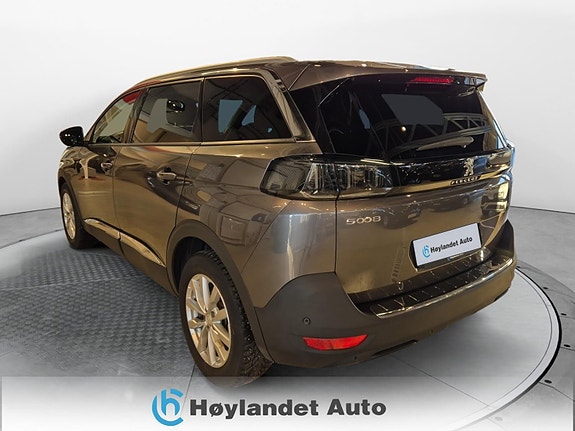 Peugeot 5008 3 of 26