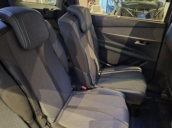 Peugeot 5008 20 of 26