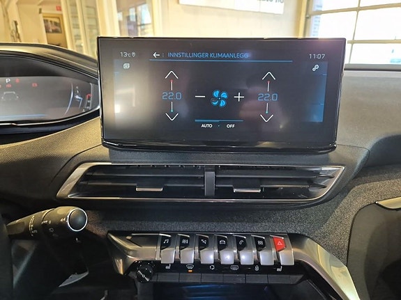 Peugeot 5008 15 of 26