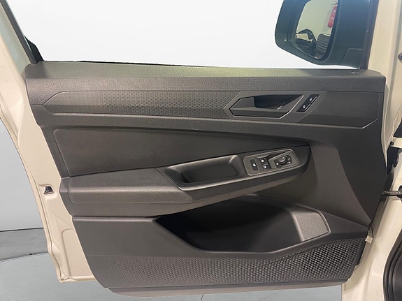 Volkswagen Caddy Maxi 20 of 30
