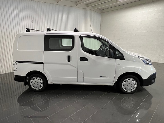 Nissan e-NV200 4 of 18