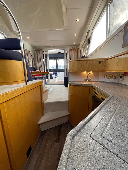 Godt utstyrt, velholdt og oppgradert Fairline 37 Corsica selges 27 of 30