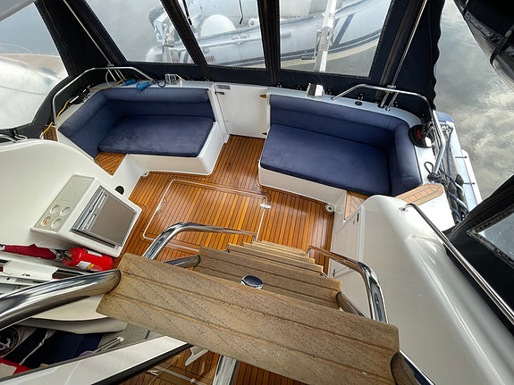 Godt utstyrt, velholdt og oppgradert Fairline 37 Corsica selges 9 of 30