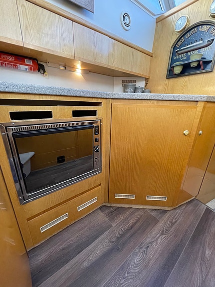 Godt utstyrt, velholdt og oppgradert Fairline 37 Corsica selges 19 of 30