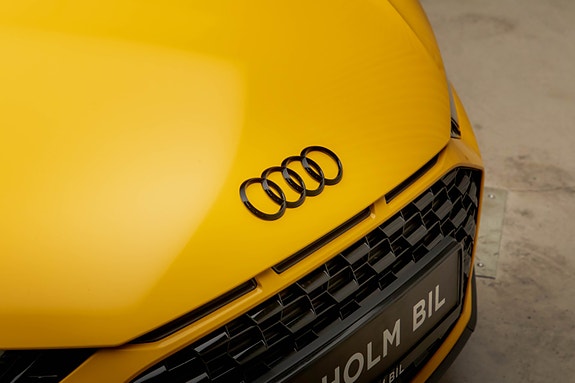 Audi R8 5 of 5