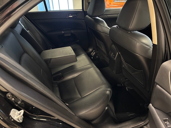 Suzuki Kizashi 6 of 25