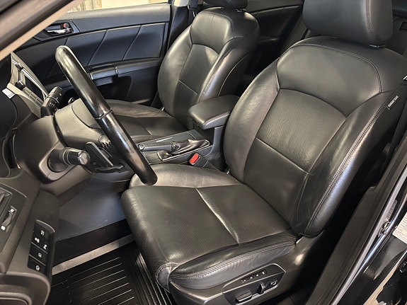 Suzuki Kizashi 16 of 25