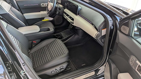 Kia EV4 6 of 19