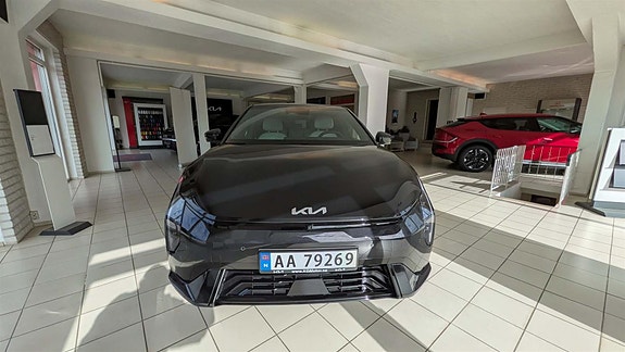 Kia EV4 4 of 19