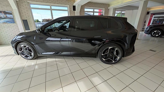Kia EV4 2 of 19