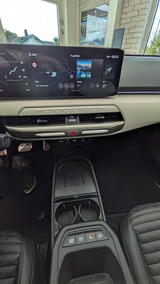 Kia EV4 13 of 19
