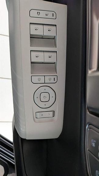 Kia EV4 17 of 19