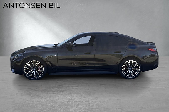 BMW i4 4 of 5