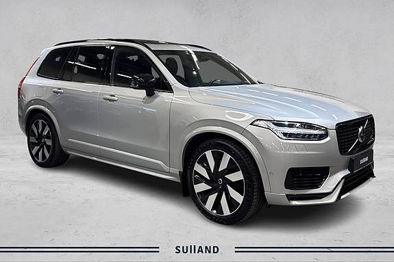 Volvo XC90 4 of 5