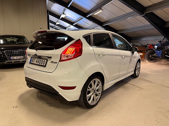 Ford Fiesta 5 of 5