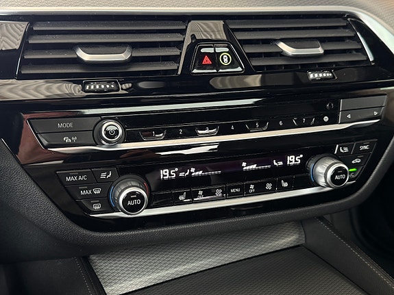 BMW 530e 13 of 30