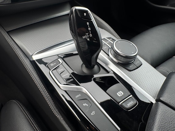 BMW 530e 12 of 30