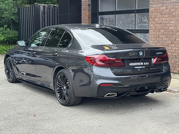BMW 3 of 5
