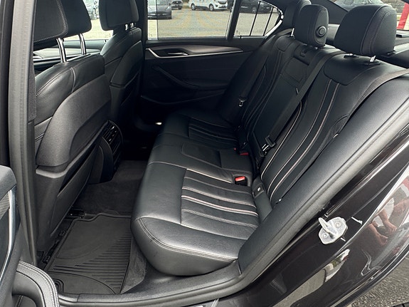 BMW 530e 23 of 30