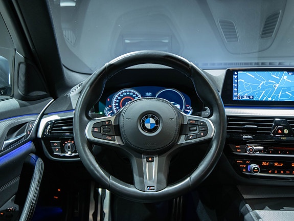 BMW 530e 12 of 25