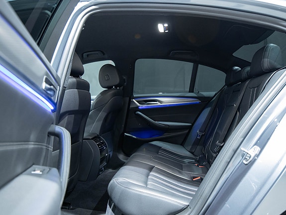 BMW 530e 11 of 25