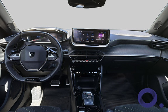 Peugeot e-2008 13 of 28