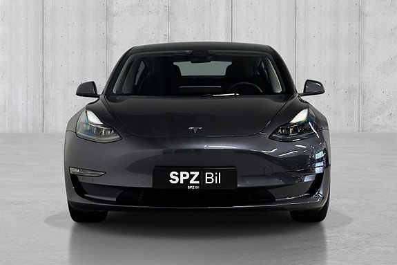 Tesla Model 3 3 of 5