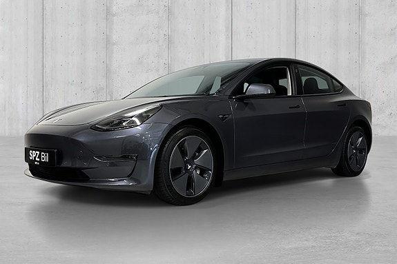 Tesla Model 3 2 of 5