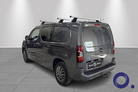 Peugeot Partner 3 of 5
