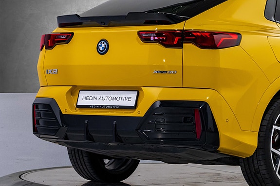 BMW iX2 6 of 30