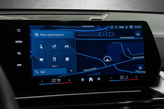 BMW iX2 12 of 30