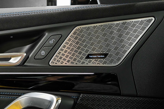 BMW iX2 17 of 30