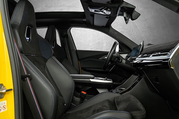 BMW iX2 29 of 30